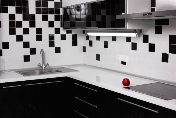 Dicas para decorar cozinhas preto e branco 004