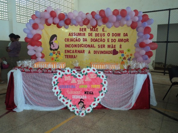 Decoração sala de aula Dia das Mães 009