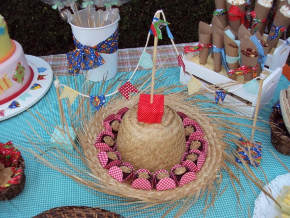 Decoração mesa Festa Junina 001