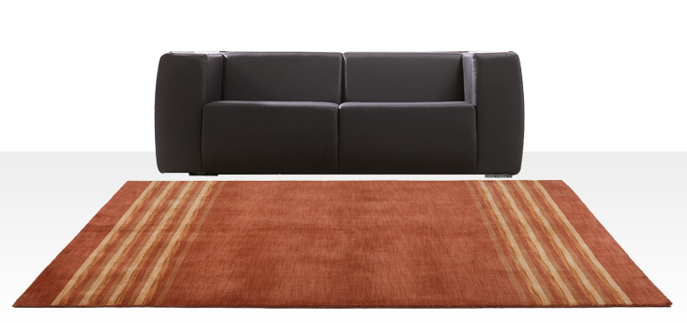tapete combina sofá preto