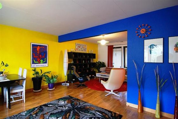 Decorar a sala usando parede colorida 012