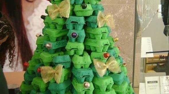 18 idéias de arvores de natal diferente e com material reciclável 18 idéias de arvores de natal diferente e com material reciclável