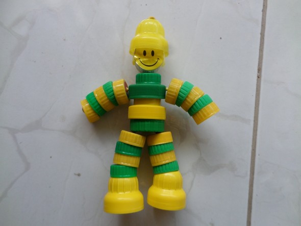 Brinquedos de material reciclado 009