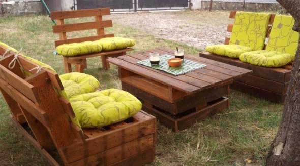 Mesa de madeira para jardins 012