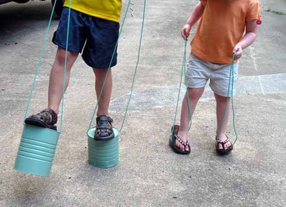 Brinquedos de material reciclado para o Dia das Crianças 011