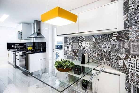 Dicas para decorar cozinhas preto e branco 006